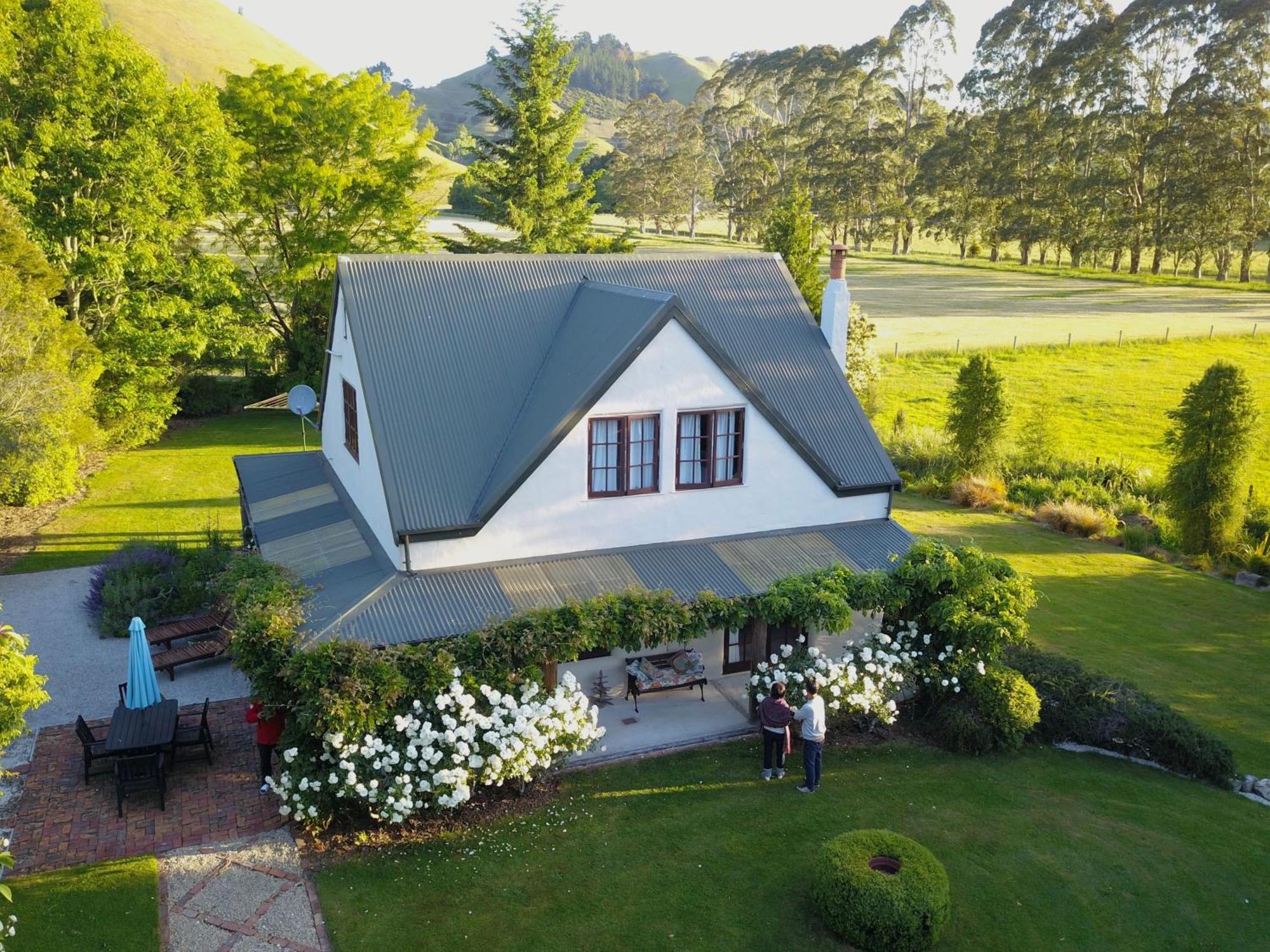 The Last Straw Cottage Nelson Brightwater Extérieur photo